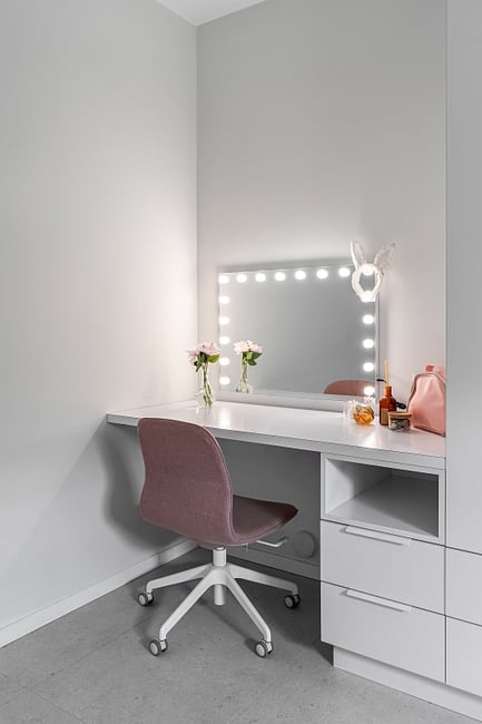 ריצוף - דגם 97000 דמוי אבן אפרפר 60*120, R10 נגד החלקה.  

מעצבת: ליאת עסיג 
צילום: מאור מויאל


