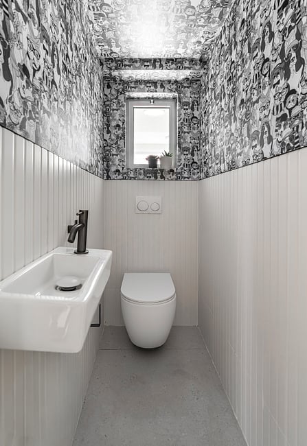 אריח פסים לבנים מט לקירות. 
גודל: 90*35 
תוצרת ספרד