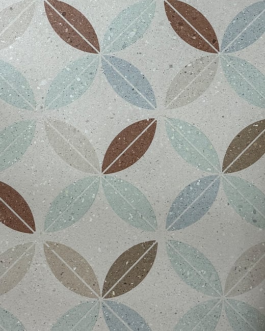 דקור לטראצו עלי כותרת ירוק-בז'-חום 
גודל: 60*60
