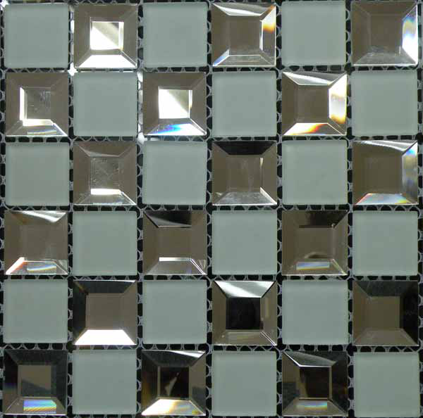 פסיפס פרמידה זכוכית + לבן מט. 
גודל:32.2*32.2
