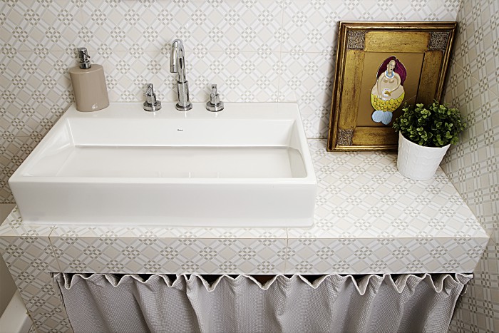 חדר אמבטיה 2. 
 
צילום: ארתור דריגנט. 