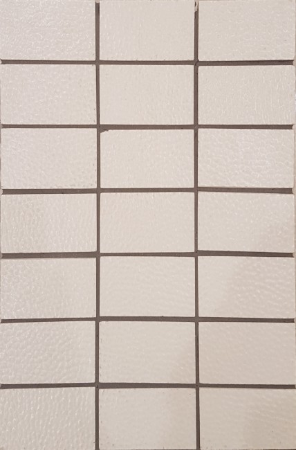 פסיפס עור 3*6.גודל: 30*30.
