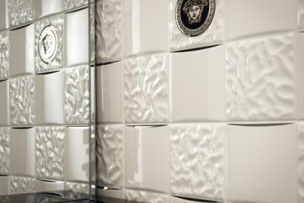 אריחי קיר מעוצבים Versace